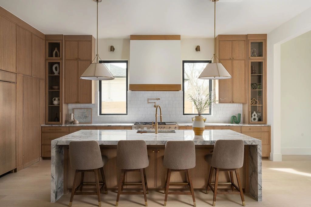 Kitchen with island — Select Custom Home