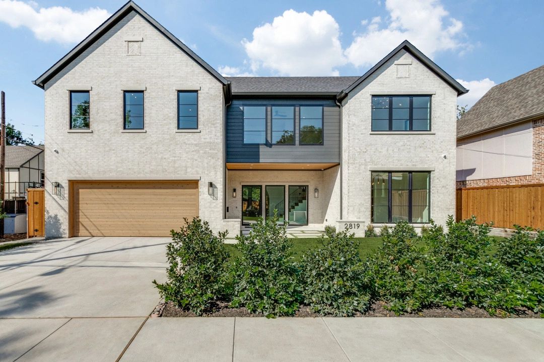 Dallas home exterior — Select Custom Home