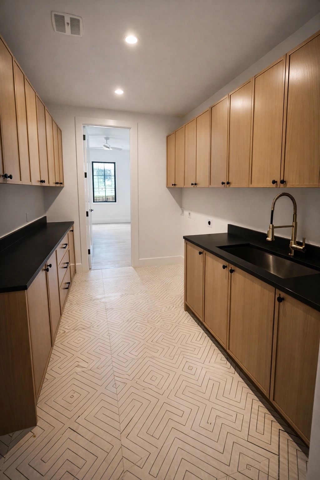 Laundry room — Select Custom Home